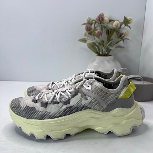 Sorel Kinetic Breakthru Tech Lace Sneaker Gray/Yellow Women's 8 Light Wear - Picture 1 of 9